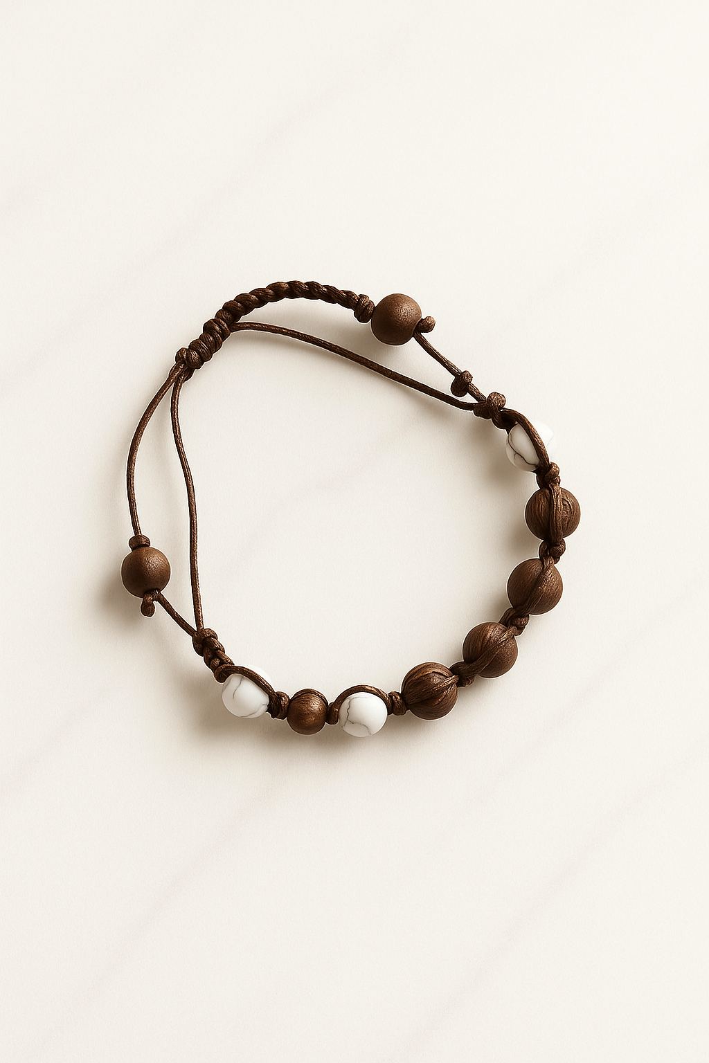 Bracciale artigianale con pietre e legno